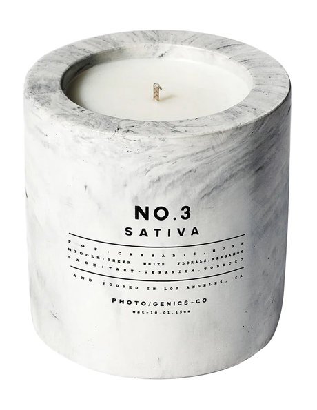 Photo/Genics + Co No.3 Sativa Concrete Candle